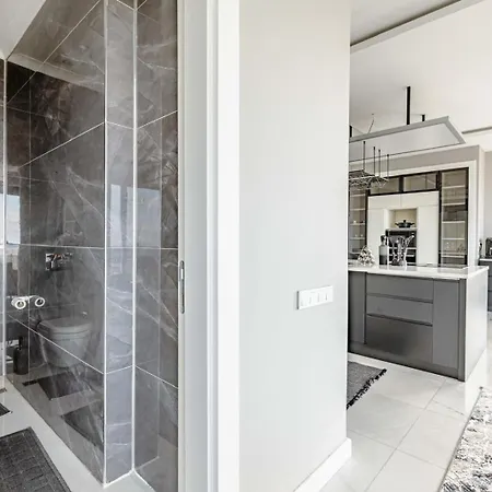 Private Luxury In With Pool, Sauna & Stunning Sea View