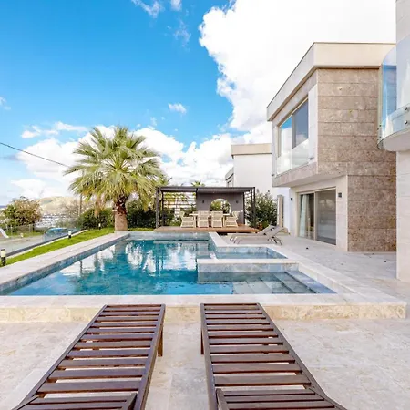 빌라 Luxury Golden With Sea View Bodrum